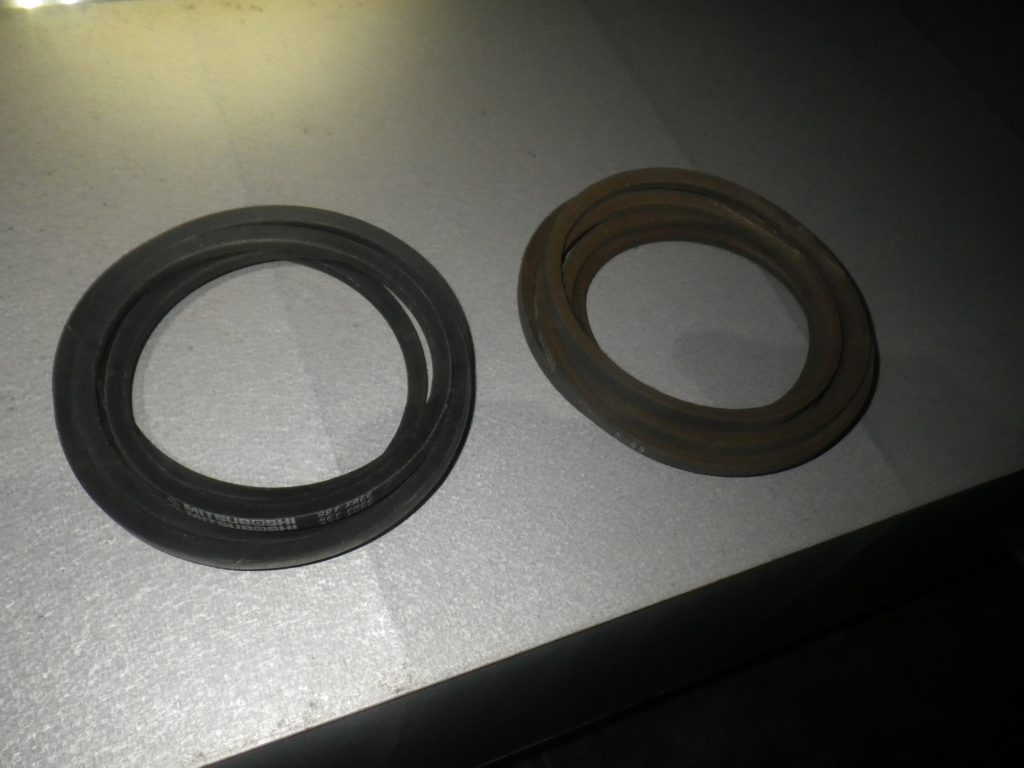 画像：ファンベルト交換